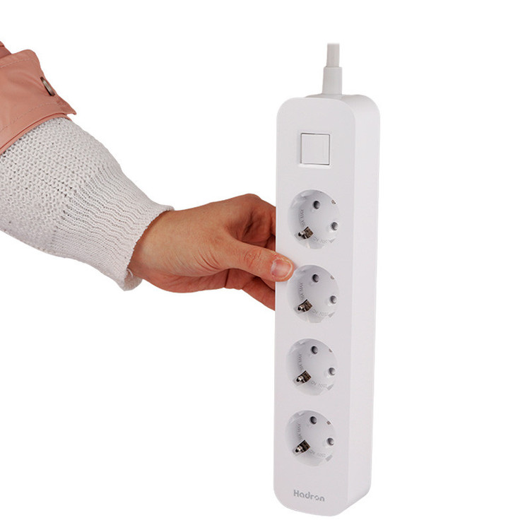 چند راهی 4 خانه برق ارت دار هادرون P24 با کابل 1.8 متری